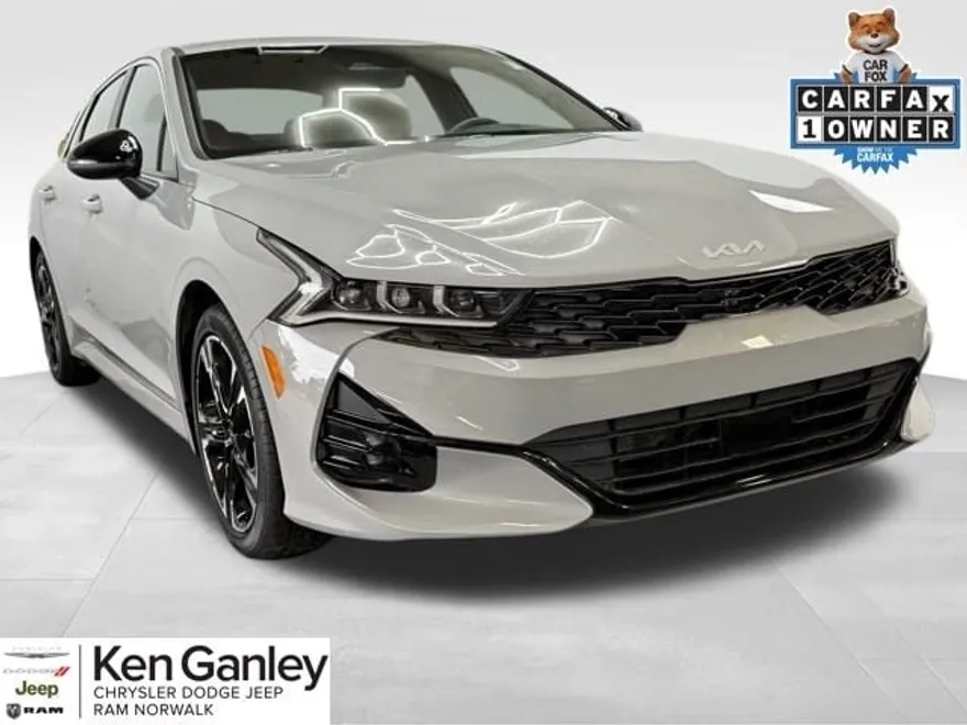 2023 Kia K5 GT-Line photo 1