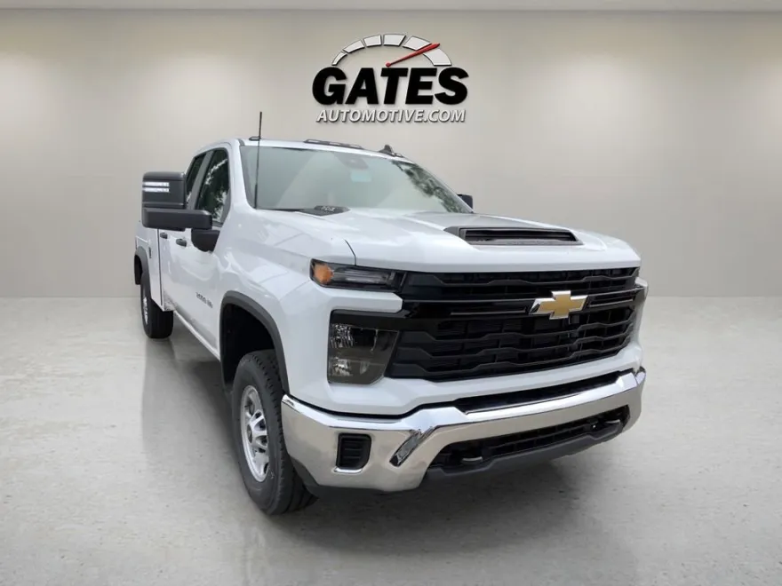 2024 Chevrolet Silverado 2500HD photo 1