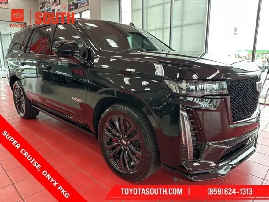 2023 Cadillac Escalade V-Series photo 1