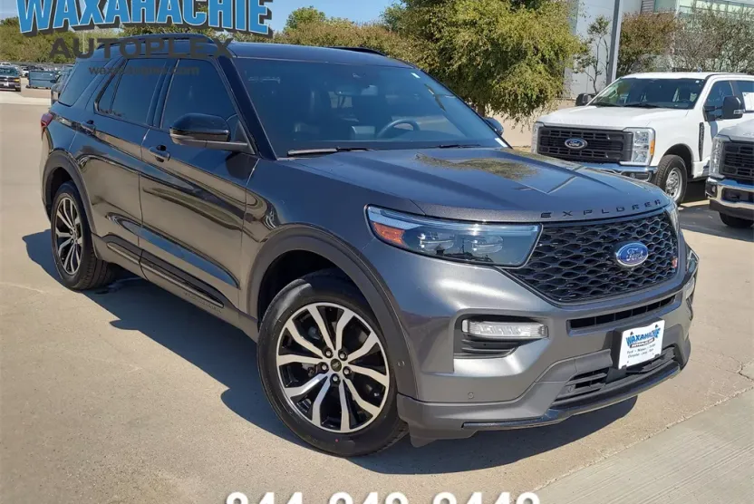 2020 Ford Explorer ST photo 1