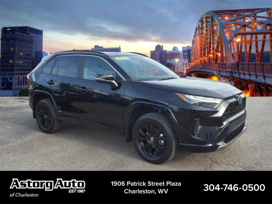 2023 Toyota RAV4 Hybrid SE photo 1