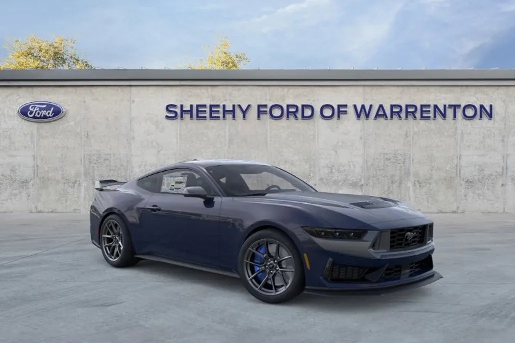 2025 Ford Mustang Dark Horse photo 1