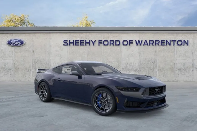 2025 Ford Mustang Dark Horse photo 1