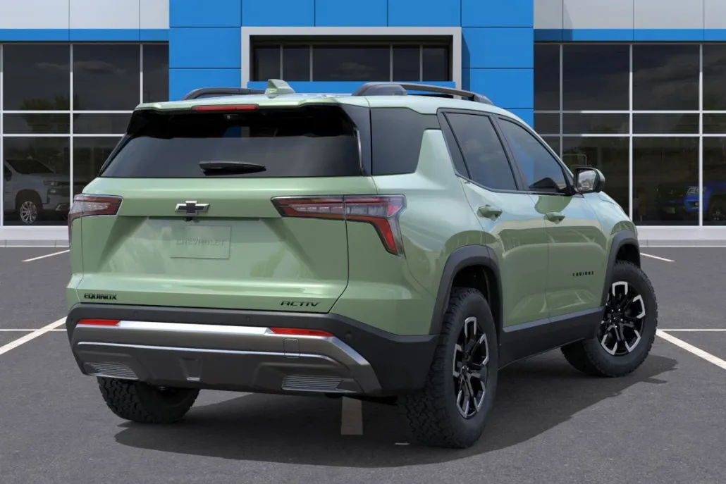 2026 Chevrolet Equinox ACTIV photo 1