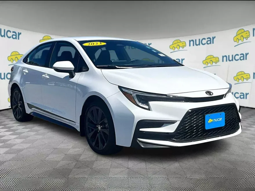 2023 Toyota Corolla SE photo 1