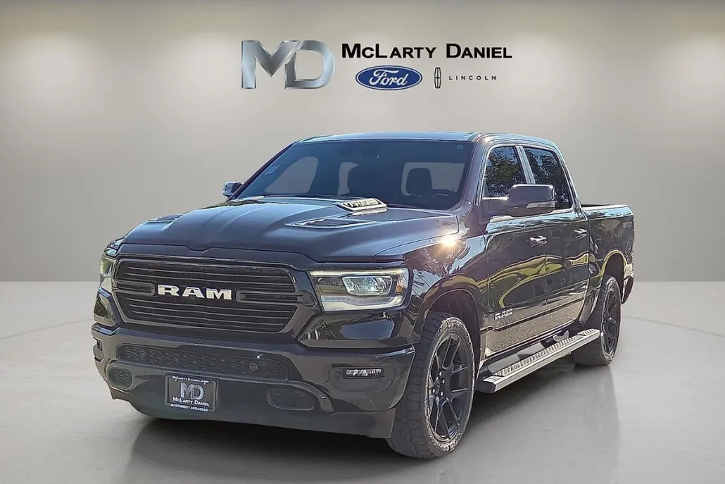2023 Ram 1500 Laramie photo 1