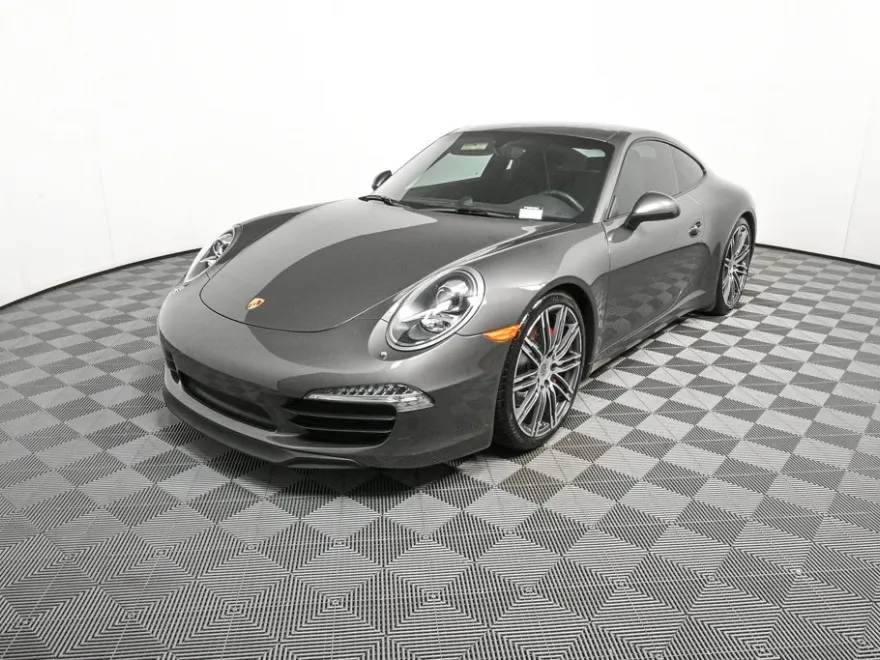 2015 Porsche 911 S photo 1