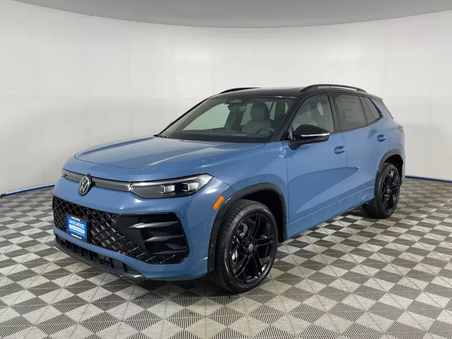 2025 Volkswagen Tiguan SE R-Line Black photo 1