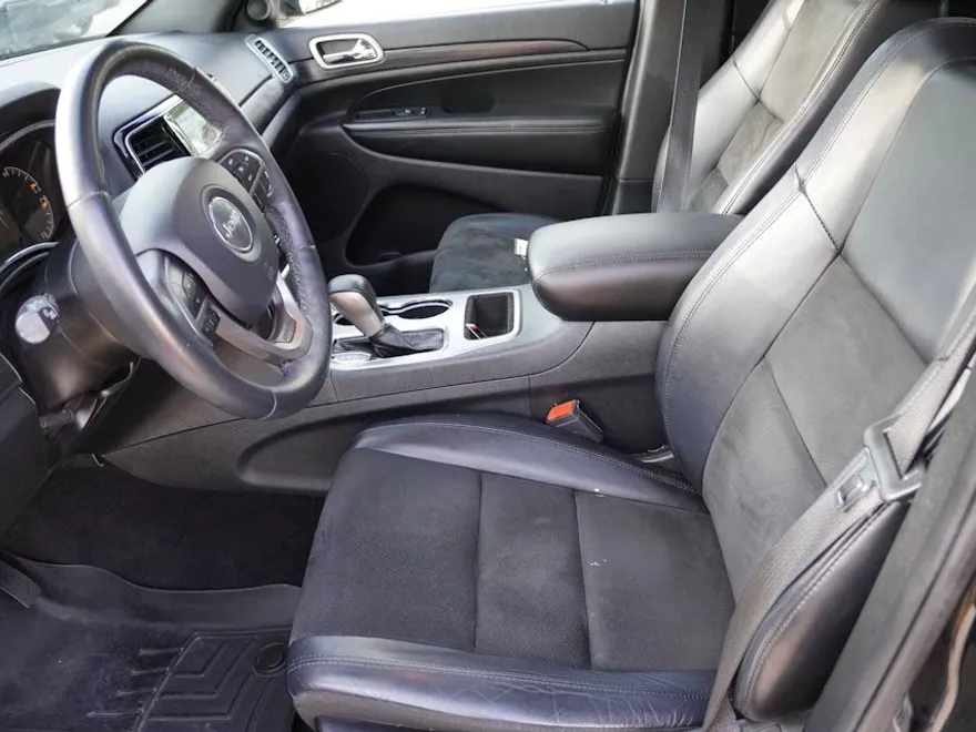 2019 Jeep Grand Cherokee Altitude photo 1