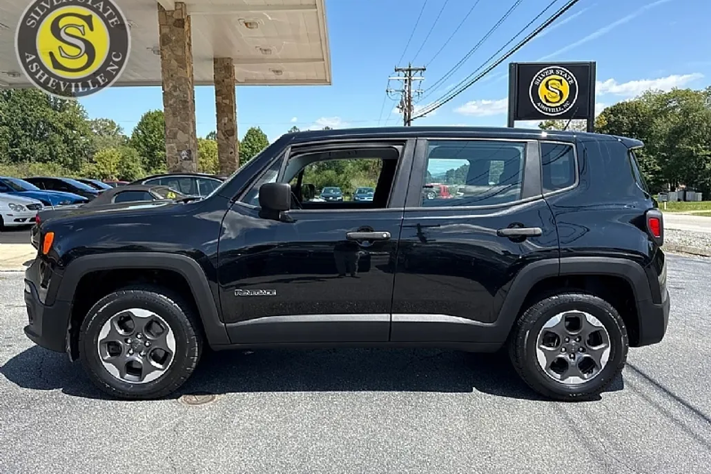 2016 Jeep Renegade Sport photo 1