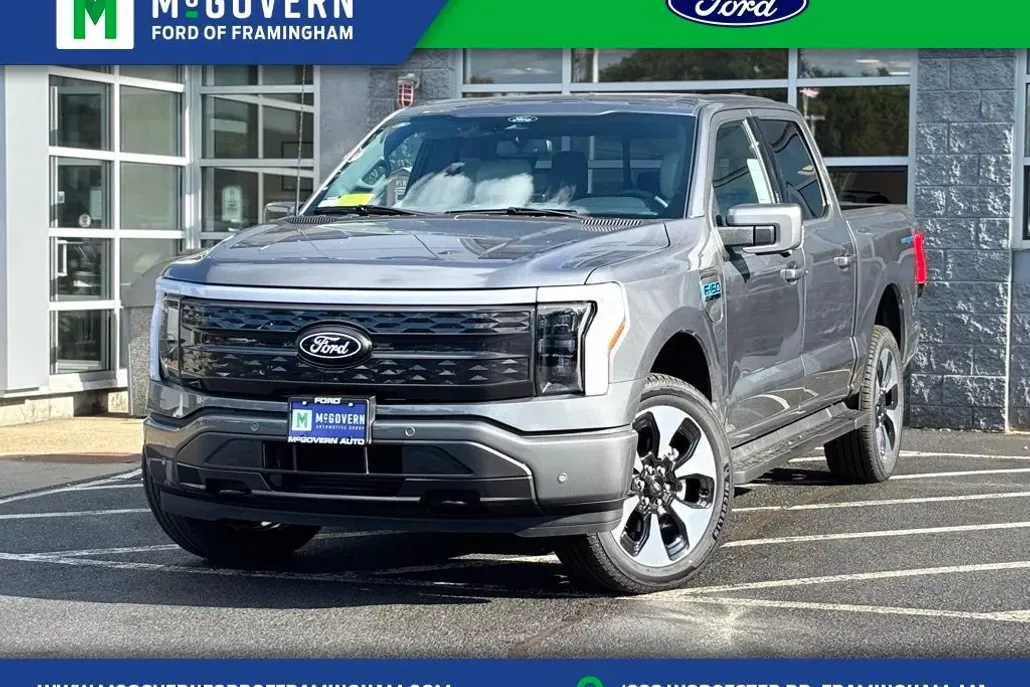2025 Ford F-150 Lightning Platinum photo 1