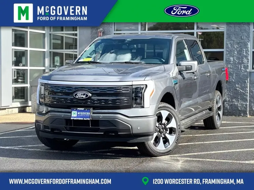 2025 Ford F-150 Lightning Platinum photo 1