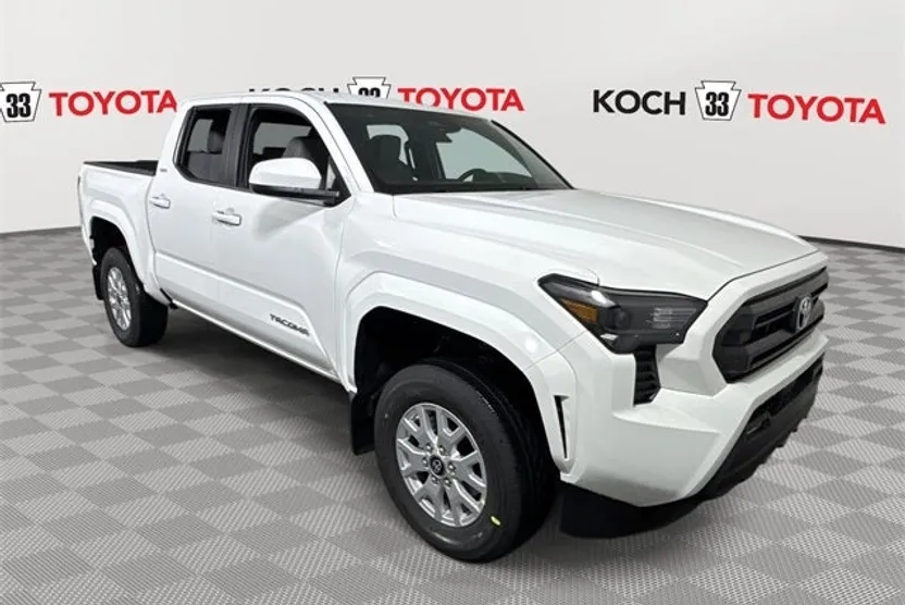 2025 Toyota Tacoma SR5 photo 1