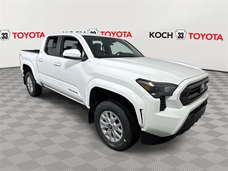 2025 Toyota Tacoma SR5 photo 1
