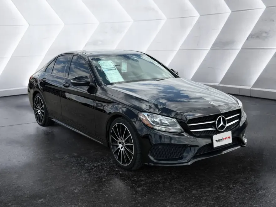2018 Mercedes Benz C 300 photo 1