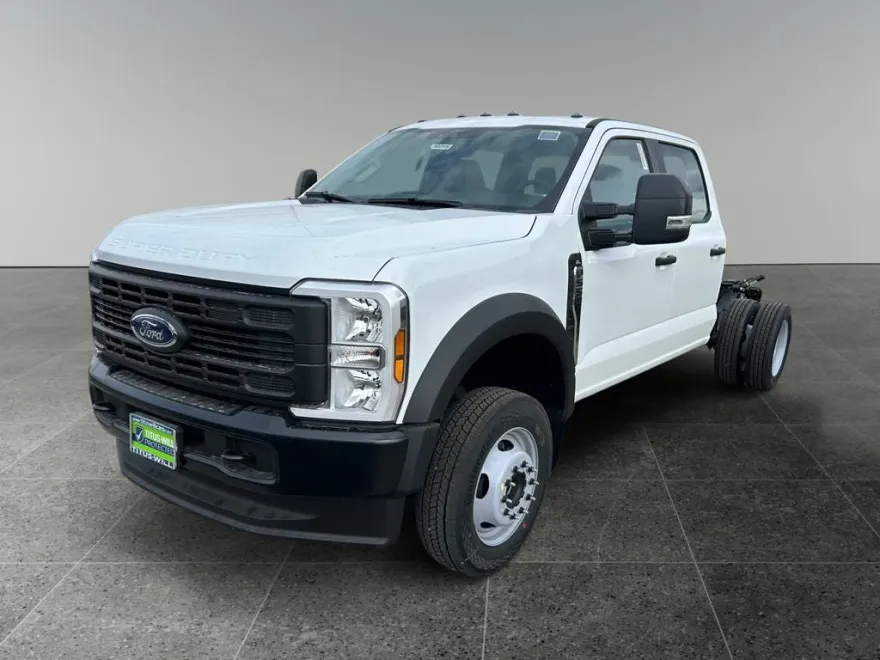 2025 Ford F-550 XL photo 1