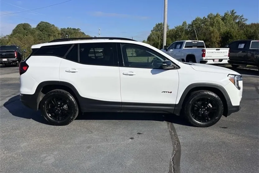 2023 Gmc Terrain AT4 photo 1