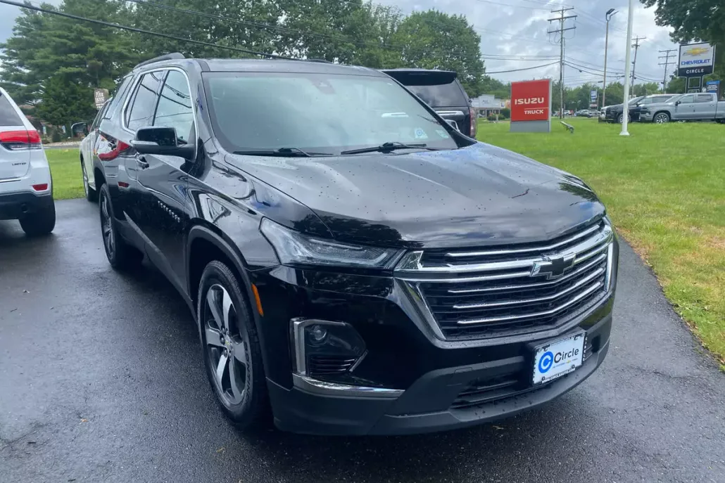 2022 Chevrolet Traverse Leather photo 1