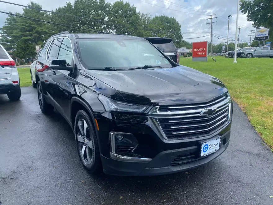 2022 Chevrolet Traverse Leather photo 1