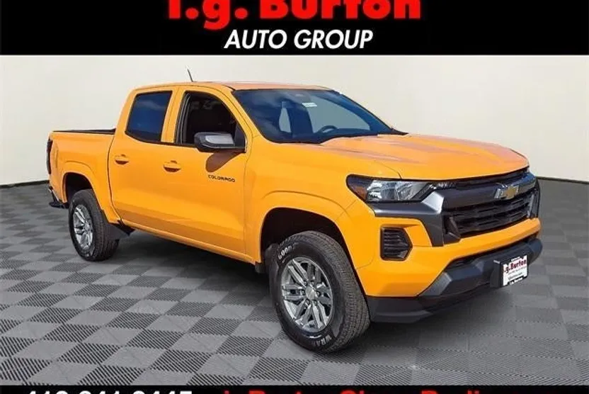 2026 Chevrolet Colorado LT photo 1