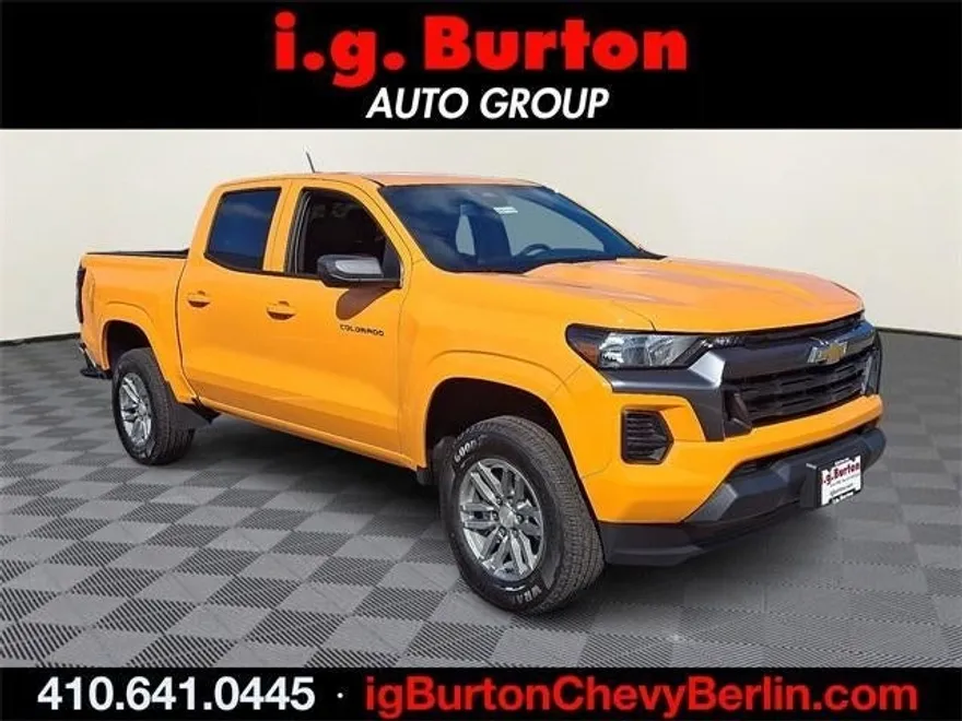 2026 Chevrolet Colorado LT photo 1