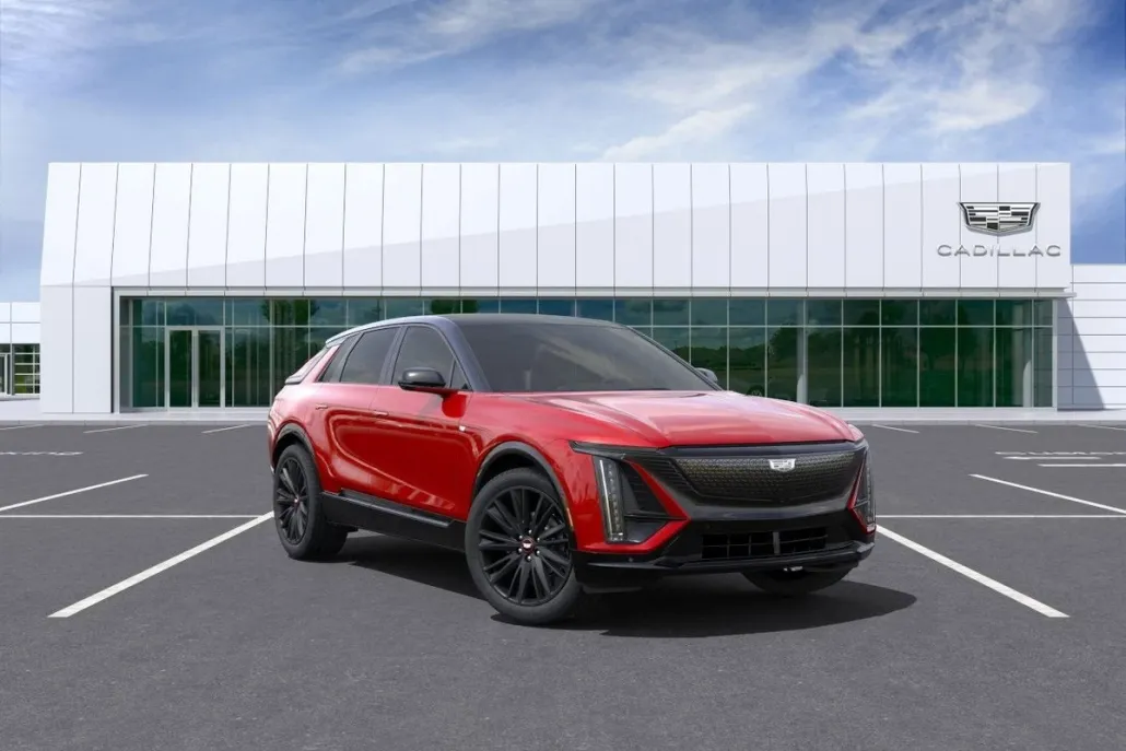 2025 Cadillac Lyriq Sport photo 1