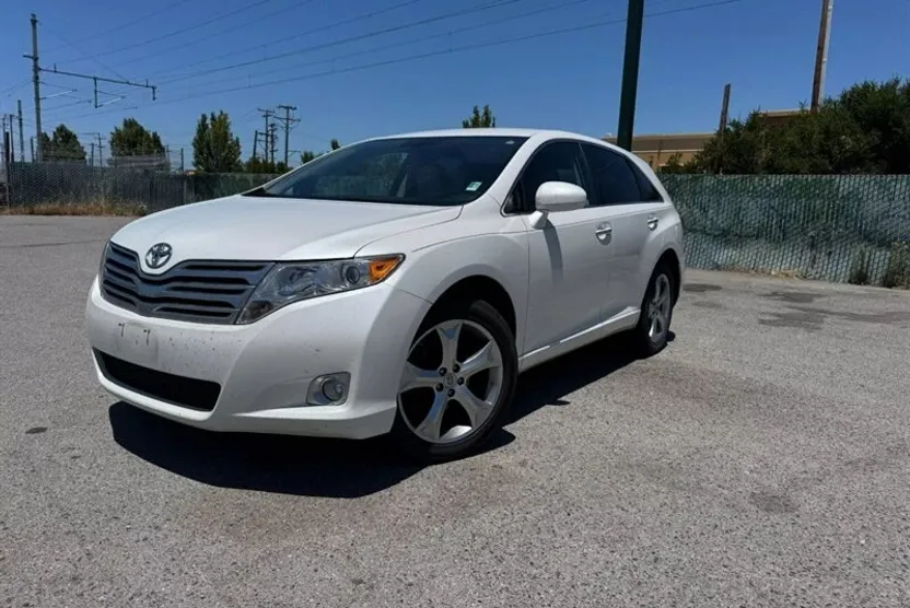 2009 Toyota Venza photo 1