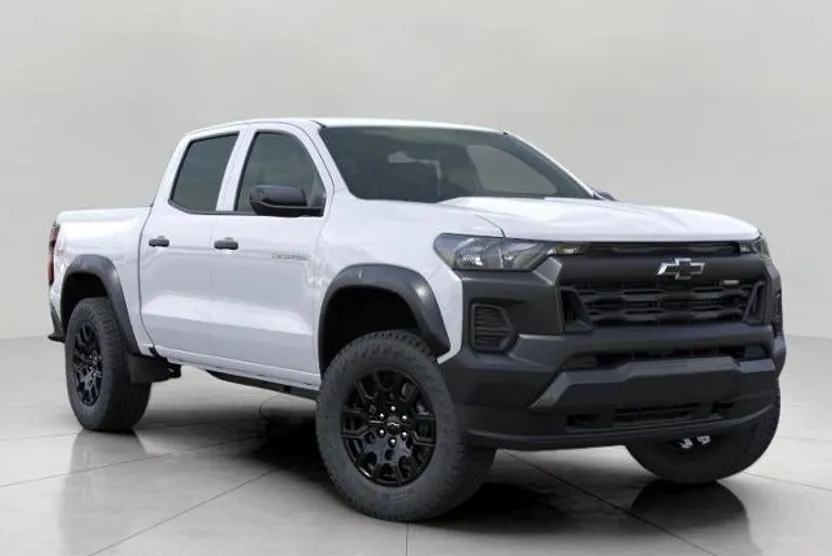 2026 Chevrolet Colorado Trail Boss photo 1