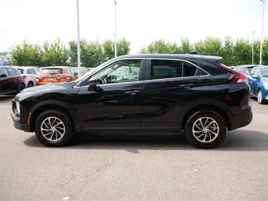 2025 Mitsubishi Eclipse Cross ES photo 1