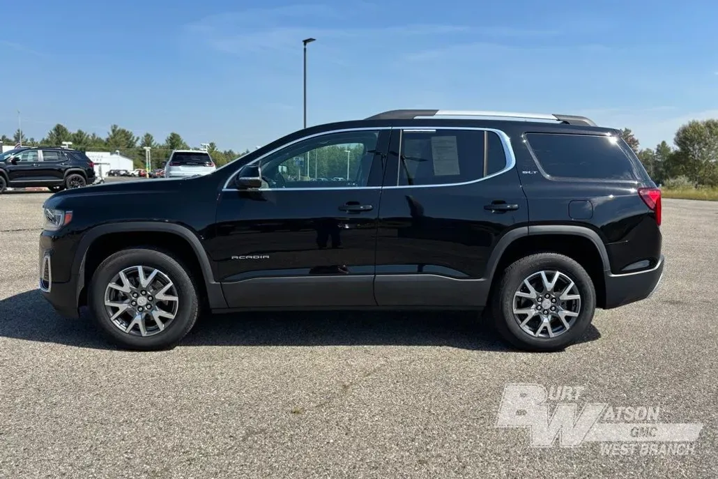 2023 Gmc Acadia SLT photo 1