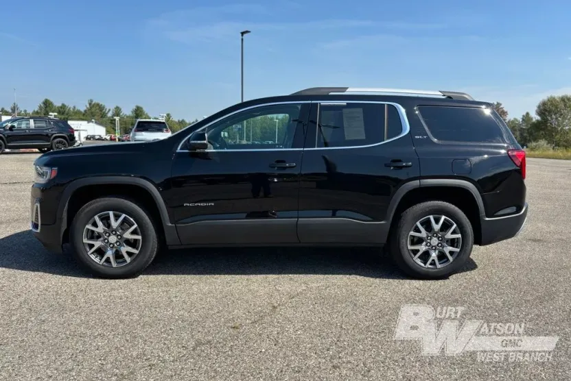 2023 Gmc Acadia SLT photo 1