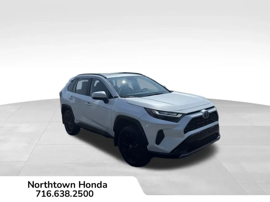 2024 Toyota RAV4 Hybrid SE photo 1