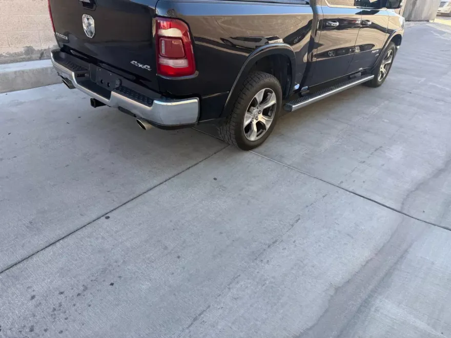 2019 Ram 1500 Laramie photo 1