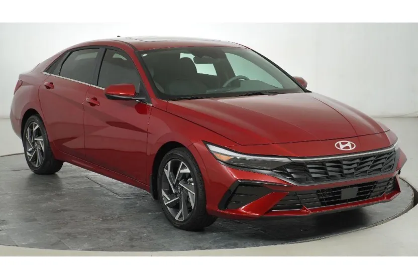 2025 Hyundai Elantra SEL Convenience photo 1