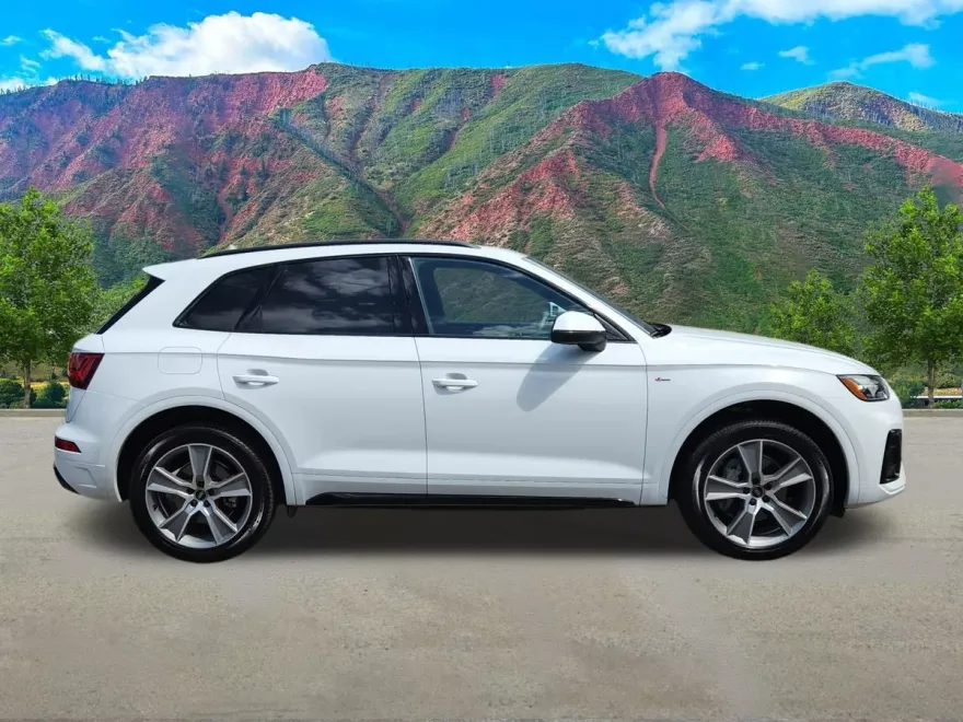 2025 Audi Q5 S line Premium 45 TFSI photo 1