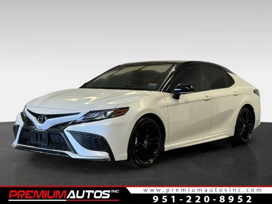 2023 Toyota Camry XSE photo 1