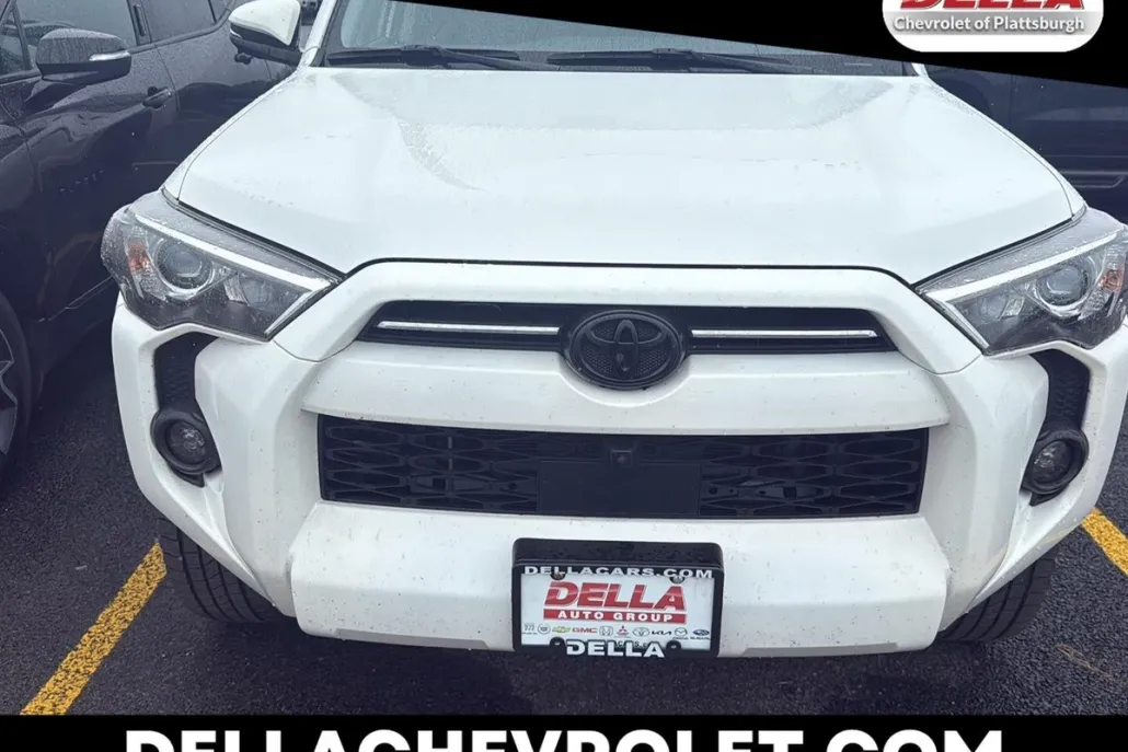 2024 Toyota 4Runner SR5 Premium photo 1
