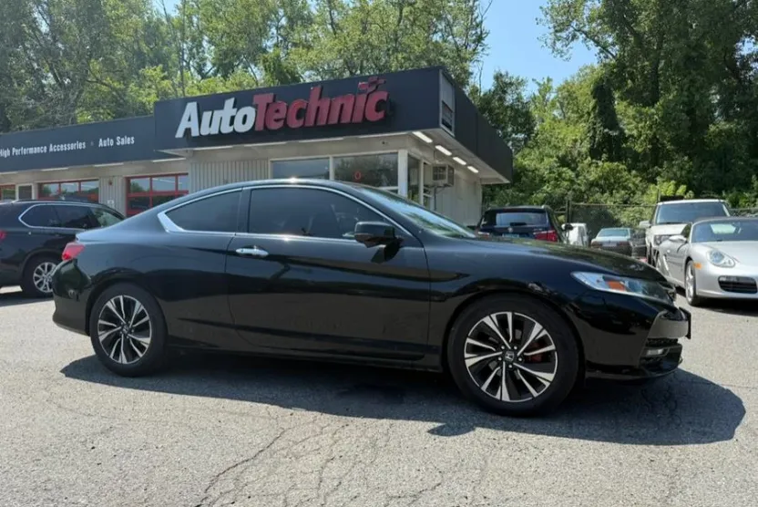 2016 Honda Accord EX photo 1