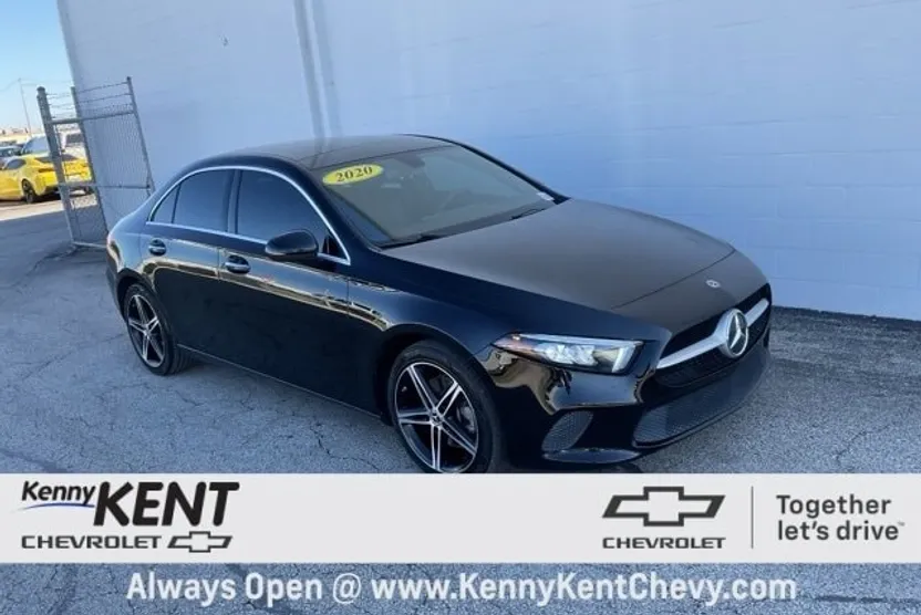 2020 Mercedes Benz A 220 4MATIC photo 1