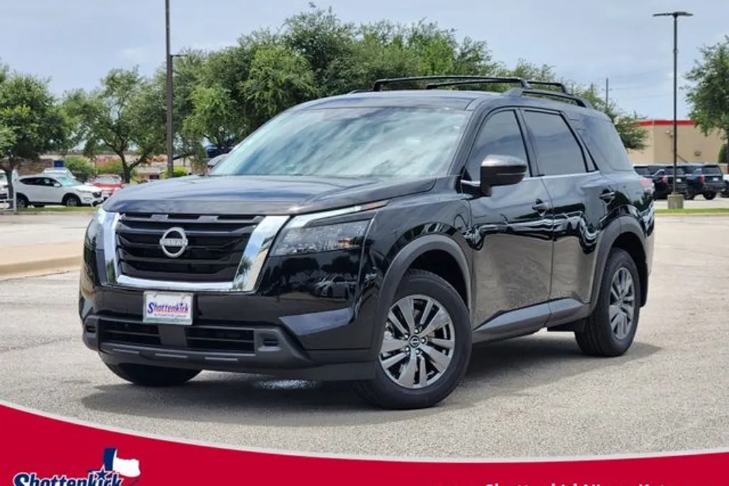 2025 Nissan Pathfinder SV photo 1
