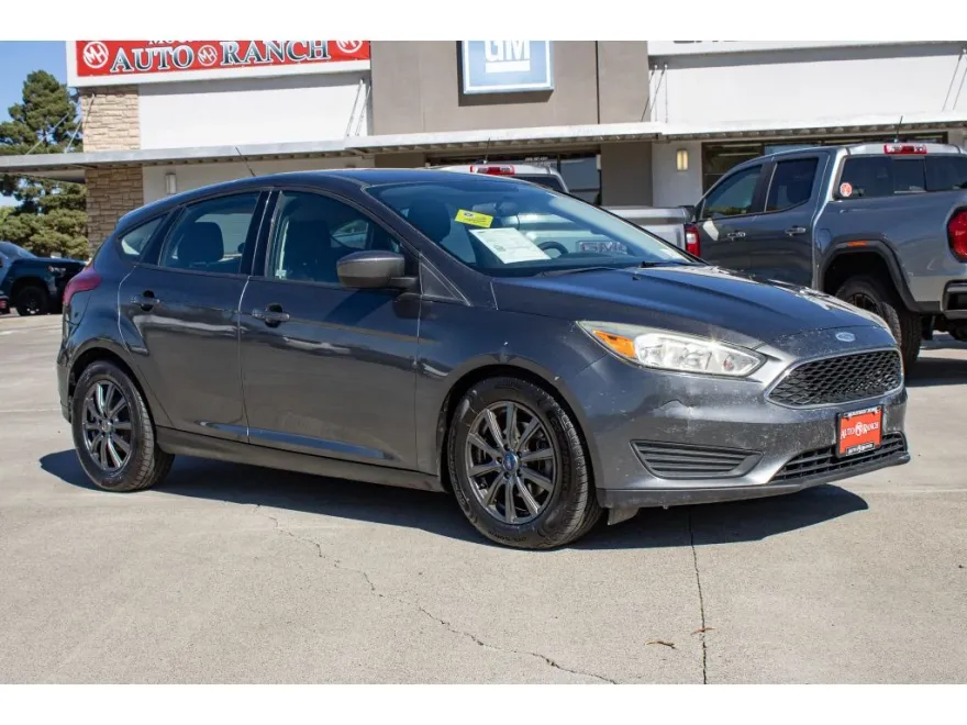 2018 Ford Focus SE photo 1