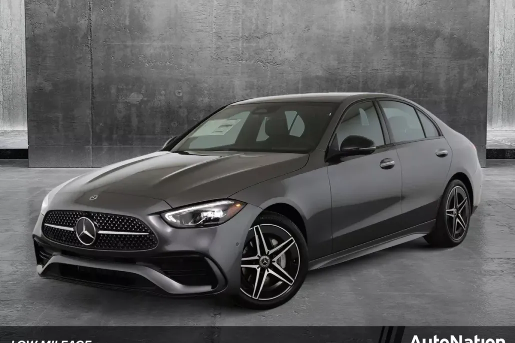 2025 Mercedes Benz C 300 4MATIC photo 1
