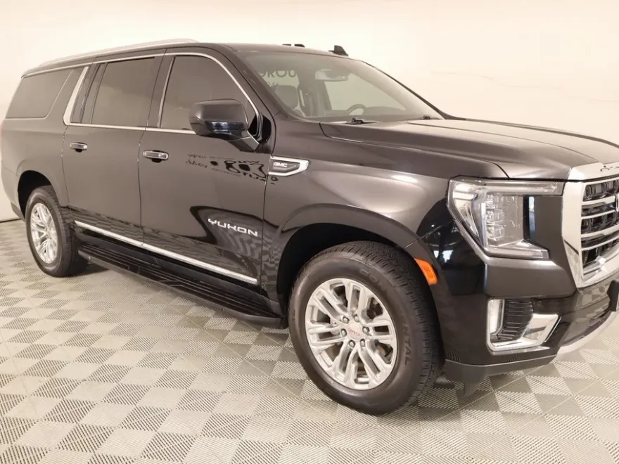 2021 Gmc Yukon XL SLT photo 1