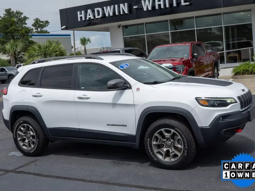 2021 Jeep Cherokee Trailhawk photo 1