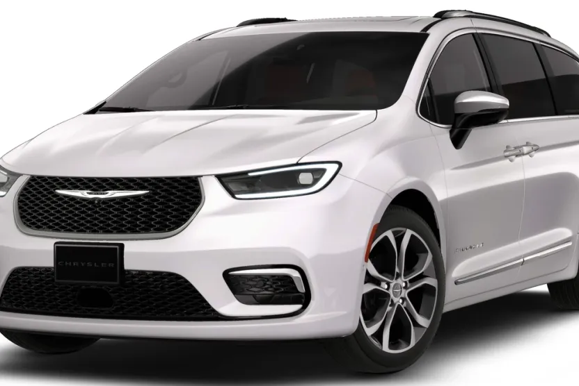 2026 Chrysler Pacifica Pinnacle photo 1