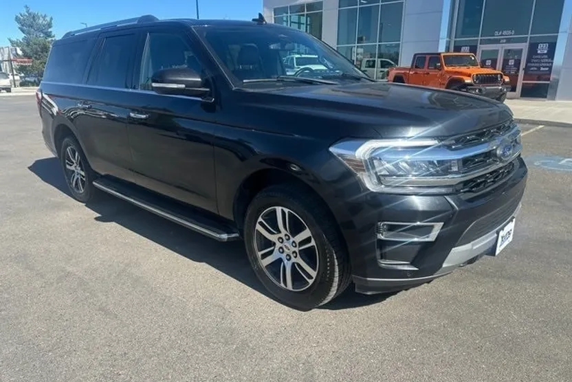 2023 Ford Expedition MAX Limited photo 1