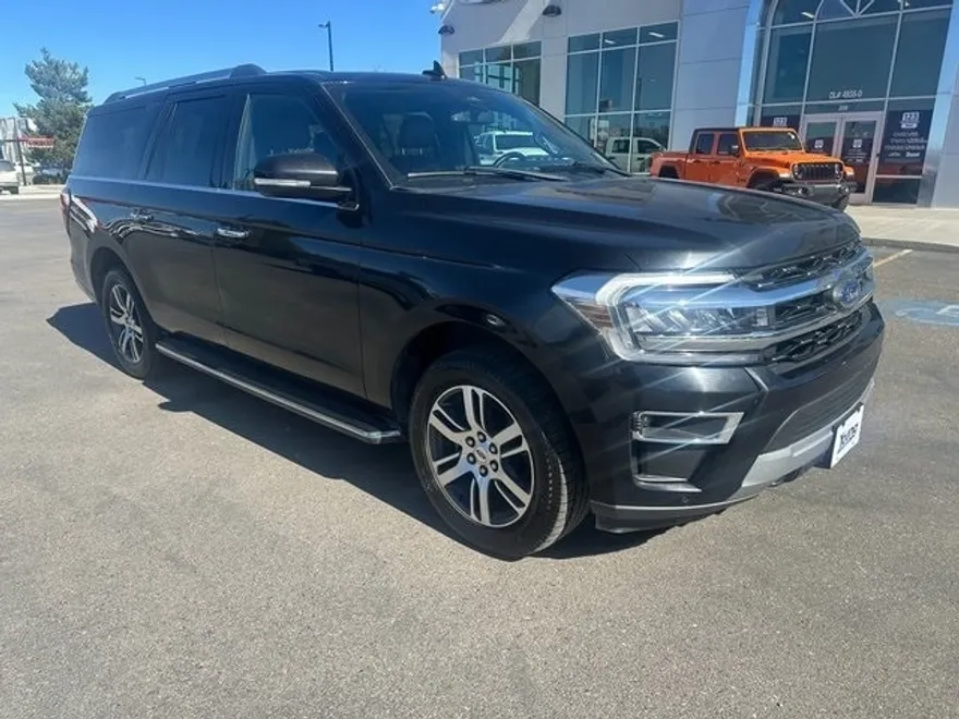 2023 Ford Expedition MAX Limited photo 1