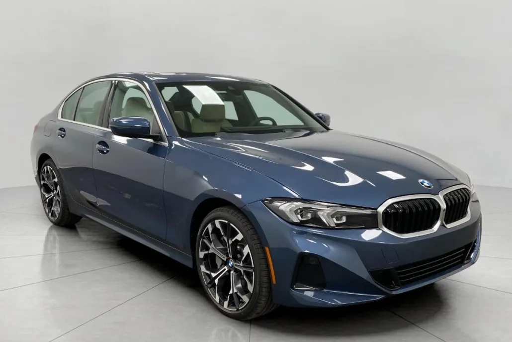 2025 Bmw 330i xDrive Sedan photo 1