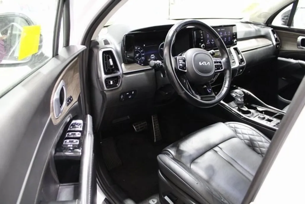 2022 Kia Sorento X-Line SX Prestige photo 1