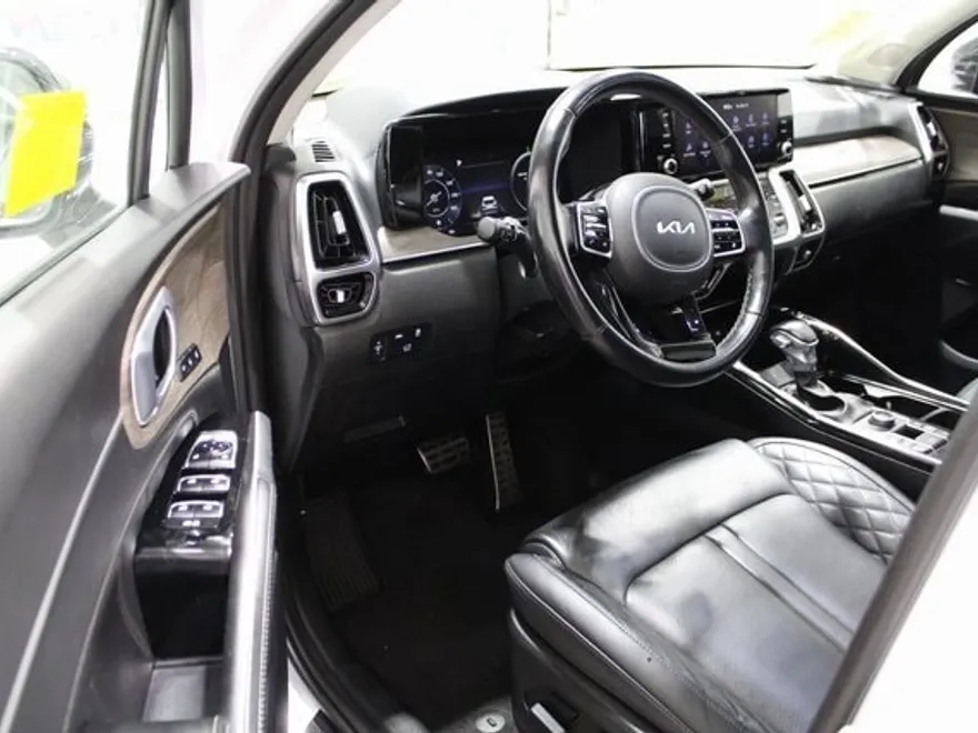 2022 Kia Sorento X-Line SX Prestige photo 1